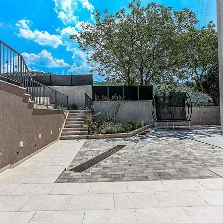 Spartium Villa