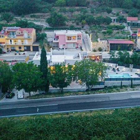 Spartium Villa Klis